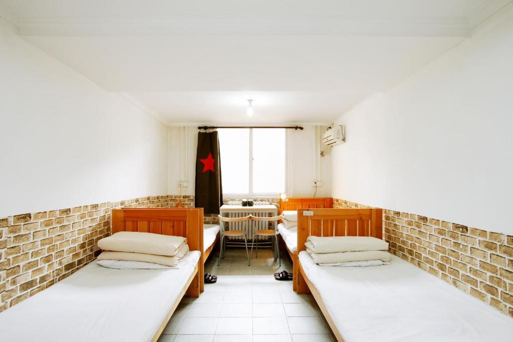 Discovery Youth Hostel Beijing Exterior photo